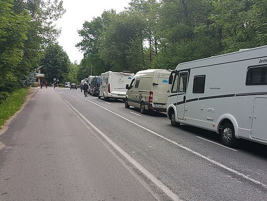 Motorhomes at border