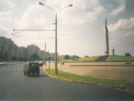 Street and monument in Minsk