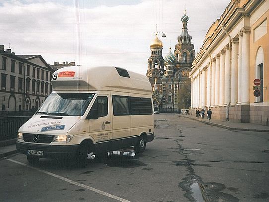 Motohome in front of blood church in St. Petersburg 